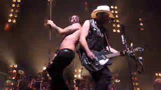 Dos Bros  The BossHoss  LiveHannsMartinSchleyer Halle Stuttgart [upl. by Yemac427]