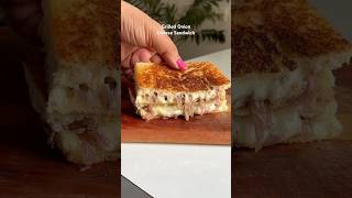 Grilled Onion Cheese Sandwich sandwich ytshorts ch [upl. by Waylan]