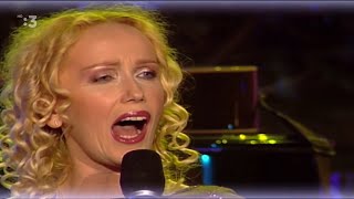 Marika Gombitová  Končí sa show Vianočný koncert ČSOB 2000 [upl. by Alehcim]