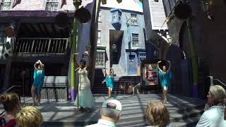 Celestina Warbeck and the Banshees at Diagon Alley  Universal Orlando Resort [upl. by Sandon244]