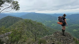 Hiking The Lower Jenolan Gorge Wild Dogs Blue Mountains Australia Bushwalking Adventure 4K UHD [upl. by Nycila195]