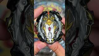 This Beyblade is basically UNBURSTABLE shorts beyblade [upl. by Annoif]