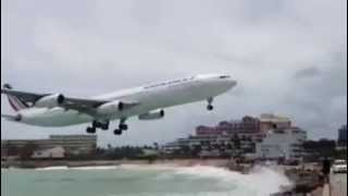 Incredibly Late Air France GoAround St Maarten during Hurricane Isaac [upl. by Anade]