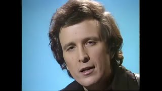 Don McLean  Castles In The Air Live on The Marti Caine Show BBC2 Apr 5 1982 [upl. by Nuawed]