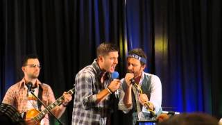 Supernatural NJ con 2014  Jensen singing quotI Dont Want to Lose Your Love Tonightquot [upl. by Molahs]