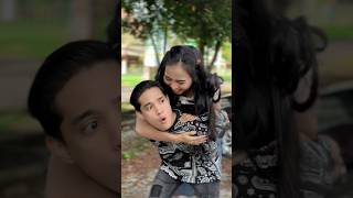 Dua pasangan romantis dan lucu shortvideo trending [upl. by Anneyehc40]