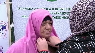 Mujeres musulmanas celebran el Día Mundial del Hiyab en Bosnia [upl. by Barbabas]