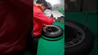 Kingsong S20 tire installation [upl. by Eimmat]