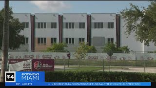 Families of Marjory Stoneman Douglas HS victims survivors tour building where shooting took place [upl. by Mikah]