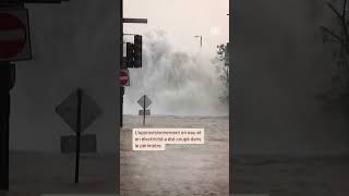 Une fuite d’eau provoque des inondations au centreville de Montréal [upl. by Terrye]