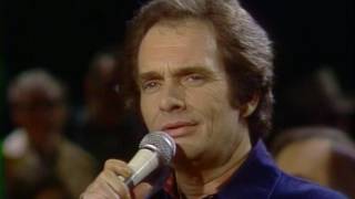 Merle Haggard  quotThe Farmers Daughterquot Live from Austin TX [upl. by Attelrahs959]