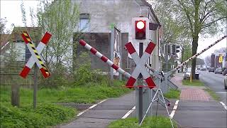 Bahnübergang Gronau Westf  German Railroad crossing  Duitse Spoorwegovergang [upl. by Sheets]