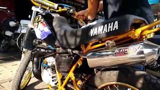 Sonido de YAMAHA DT 200 con mofle de KIMOTO SUPERBIKE [upl. by Finley]