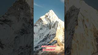 El Everest  Datos curiosos del pico mas alto del planeta short shorts shortvideo shortsvideo [upl. by Neehs]