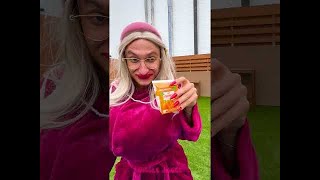 Der verrückte Weg zu ungepflegten Füßen 🦶🥤 FantaChallenge lustig DIY Hacks [upl. by Fante869]