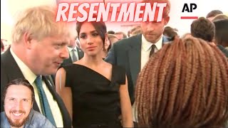 Megs ELBOWING  Resentment meghanmarkel [upl. by Atled232]