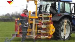 Machine à dérouler et poser les barbelés RABAUD [upl. by Yemar321]