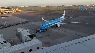 Schiphol vertrek Boeing 737 KLM D3 [upl. by Kennett]