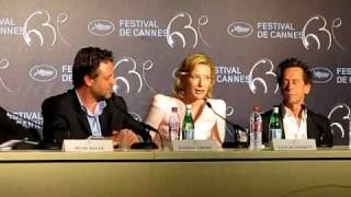 Cannes  Russell Crowe and Cate Blanchett on quotRobin Hoodquot [upl. by Romelda]