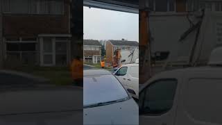 Mercedes Benz Bin lorry On Garden waste PVU [upl. by Lomasi]