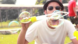 MALIQ amp DEssentials  Penasaran Official Music Video [upl. by Tiduj]