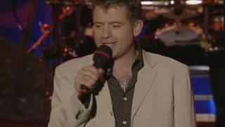 Dominic Kirwan Galway Girl Live In Letterkenny [upl. by Fevre]