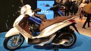 Piaggio Medley EICMA 2015 [upl. by Arimak]