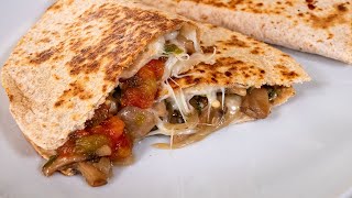 Quesadillas Mexicanas Con Champiñones  Recetas Faciles [upl. by Ahsurej]