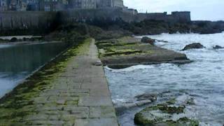 Grandes marées SaintMalo  TimeLapse Marée Montante Fort National [upl. by Urbannai]