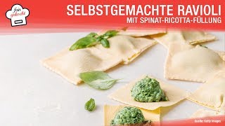 Rezept Selbstgemachte Ravioli mit SpinatRicottaFüllung [upl. by Eilyw295]