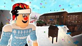 I BUILT A BLOXBURG SLEDDING RESORT A WINTER VACATION [upl. by Conrade]