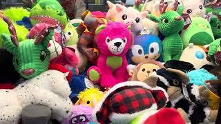 Sugarloaf Toy Shoppe Claw Machine at Walmart Santa’s reign deer [upl. by Truc]