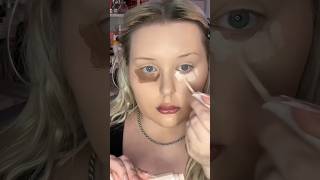 bronzer VS concealer undereye bronzer concealer makeuptutorial makeuphacks [upl. by Rehctaht]