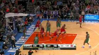 Derrick Rose body fake on Stoudemire and hits a spectacular reverse layup vs New York Knicks [upl. by Ttimme]