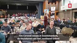 Jostiband speelt Brandend zand voor Tim en Tom Coronel [upl. by Notgnillew18]