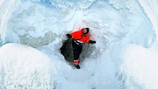 Explorando el interior de una cueva de hielo  Glaciar en ISLANDIA 🥶🇮🇸 [upl. by Stephen1]