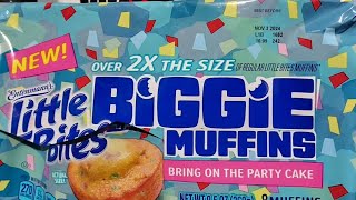 Mini Joshs Snack amp Candy Reviews Entenmanns Little Bites Bring On The Party Cake Biggie Muffins [upl. by Glen]