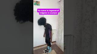 Ragazzi Vs ragazze che si tolgono le scarpe 💀 youtubecreatorcommunity [upl. by Enerol359]