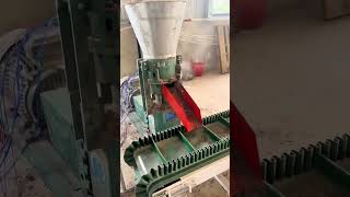 Pellets manufacturing process corn cattle feed machine [upl. by Harrell]