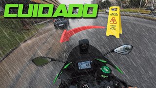 DICAS DE PILOTAGEM NA CHUVA  MOTOVLOG [upl. by Vanthe]