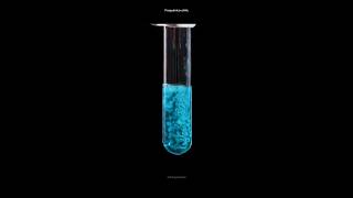 Reacción química de precipitación 🌬 Sulfato de Cobre  Amoniaco experimento ciencia quimica [upl. by Ani747]