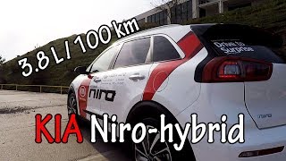 KIA Niro Hybrid 38100km [upl. by Einafpets]