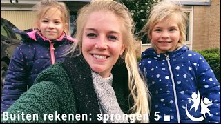 Buiten rekenen groep 23 sprongen van 5 stuiteren [upl. by Rysler]