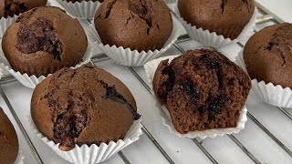 Маффины рецепт Muffins recipe Нежные и вкусные шоколадные маффины [upl. by Dolph]