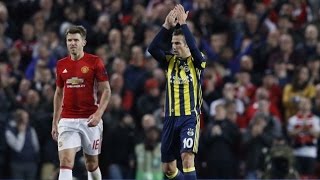 Van Persie scores vs Manchester United and the fans applauding for him 20102016 [upl. by Niles347]