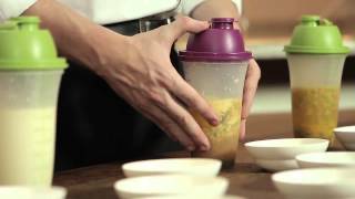 Tupperware Quick Shake Dicas de Receitas Faceis e Praticas [upl. by Anitan]