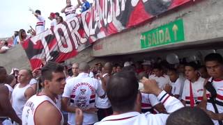 TORCIDA INDEPENDENTE CHEGADA AO MORUMBI SPFC X GAMBA [upl. by Naitsirhk726]