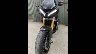 Triumph Speed Triple 1200RS  Kellermann Atto Dark indicator conversion [upl. by Kristo]