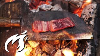 Wie du auf einem brennenden Messer ein Premium Steak grillst Fire Kitchen ASMR 🔥🔥🔥 [upl. by Gearalt]