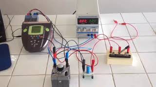 Electricité  2BAC Terminale S  Charge et décharge dun condensateur avec VTT de Jeulin [upl. by Bernetta]